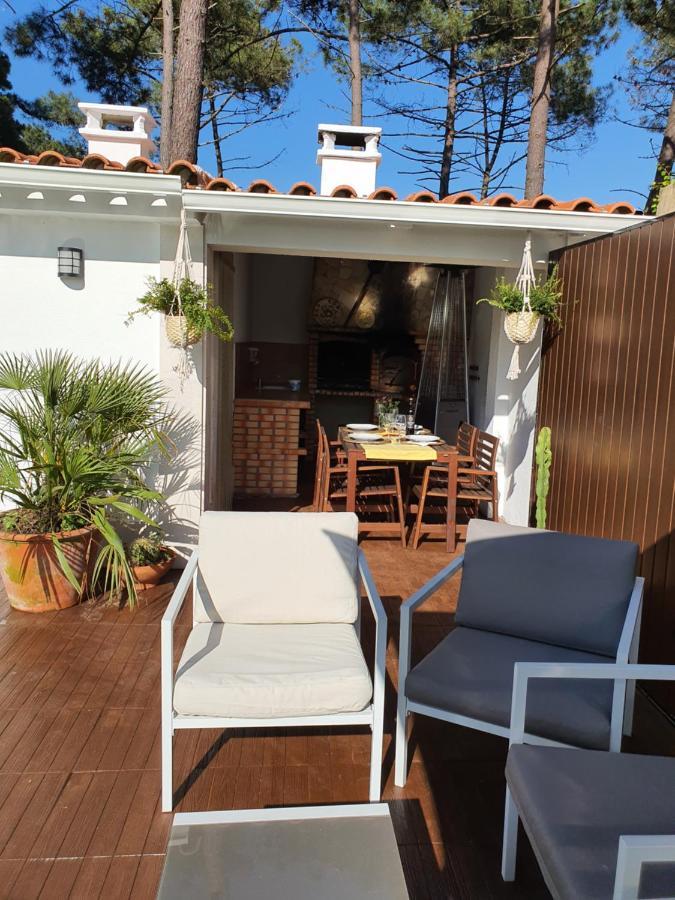 Guest House Ruceel Aroeira Almada Exteriör bild